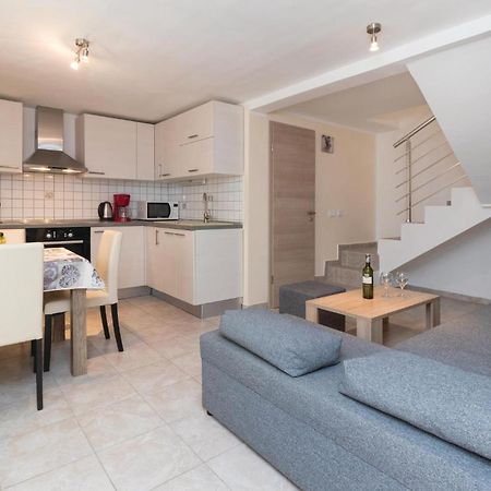 Gorgeous Home In Zadar With Wifi Ngoại thất bức ảnh